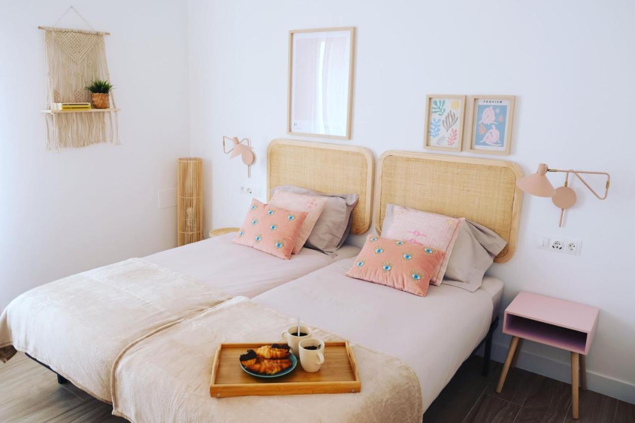 Bright And Modern Apartment In Bilbao City Center Екстериор снимка